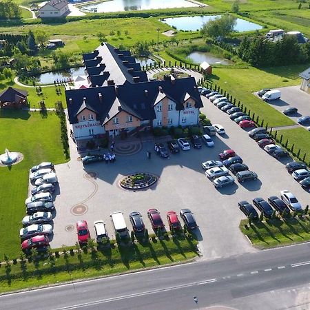 Hotel Restauracja Lorenzo Stopnica Екстериор снимка